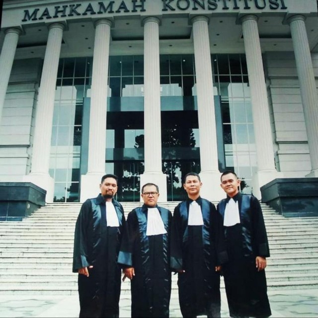 Mahkamah-Konstitusi-ber4